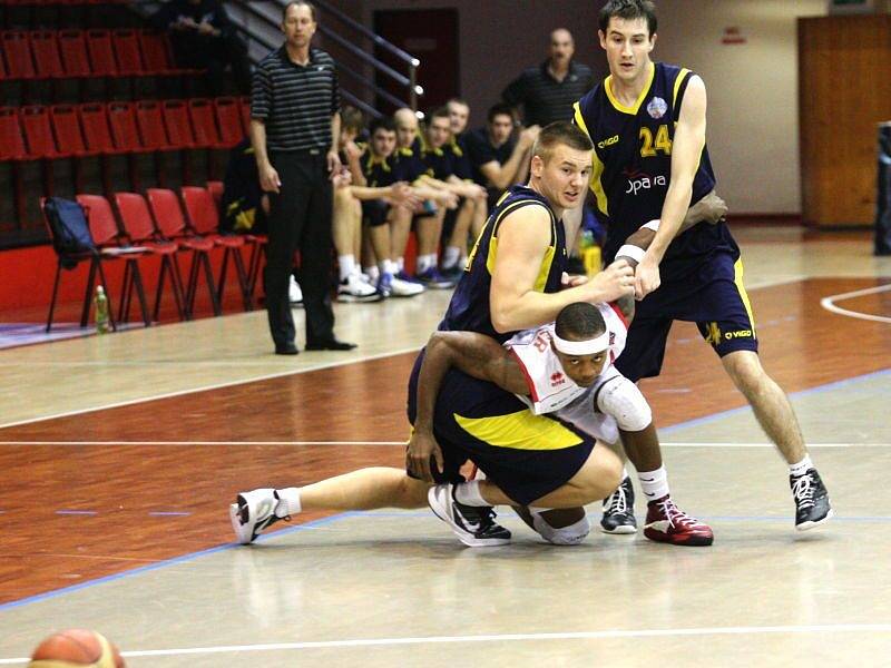  Levharti Chomutov - BK Opava 82:72