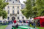 Celkem sto dvacítka účastníků se zapojila do akce s názvem Oldtimer Parade, která se během soboty uskutečnila v Kravařích.