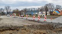 Kromě opravy přejezdu pokračují práce na silnici I/46 Opava, jižní obchvat – napojení na I/11.