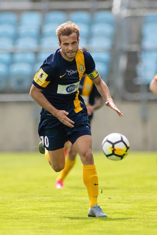 Zápas 22. kola Fortuna národní ligy mezi SFC Opava a FK Fotbal Třinec.