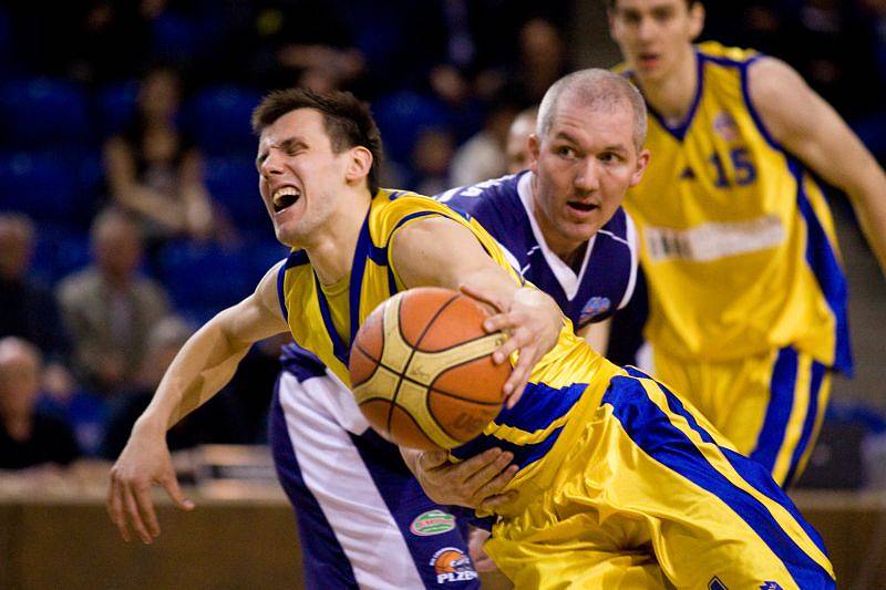 BK Breda & Weinstein Opava - BK Loko Interconex Plzeň 89:82