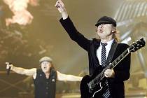 AC/DC