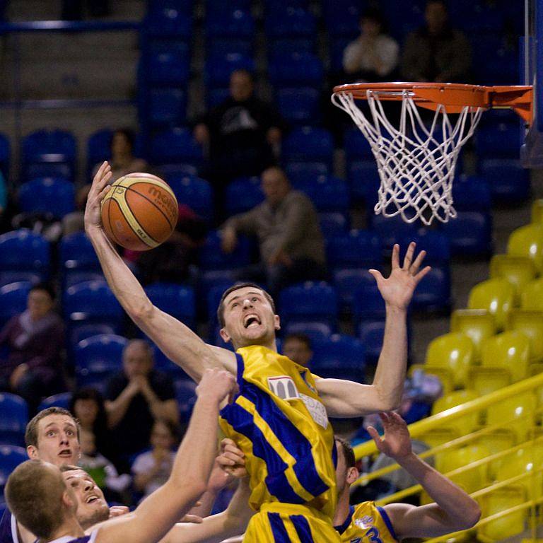 BK Breda & Weinstein Opava - BK Loko Interconex Plzeň 89:82