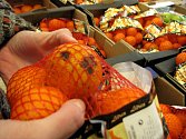 Redakce v úterý dopoledne uskutečnila miniprůzkum. Zjišťovala, který ze tří náhodně vybraných marketů nabízí lidem nejhorší ovoce a zeleninu.