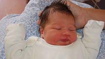 Lucie Kotullová se narodila 15. června, vážila 3,305 kg a měřila 49 cm. „Je to naše první miminko. Přejeme jí hlavně zdraví,“ podotkli rodiče Jana a Pavel Kotullovi z Opavy.