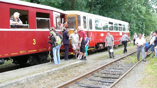 Trať mezi Opavou a Jakartovicemi má bohatou historii, vlaky na ní začaly jezdit už někdy v roce 1891.