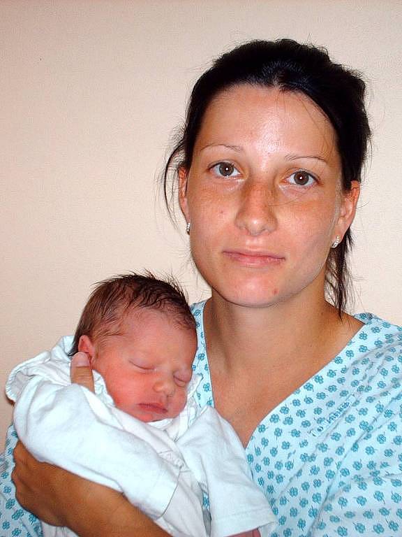 Nela Vondroušová se narodila 12. srpna, vážila 2,9 kg a měřila 48 cm.