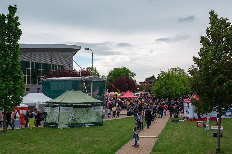 Takový byl Opavský majáles v roce 2019. Open Air festival pod širým nebem v Městských sadech.