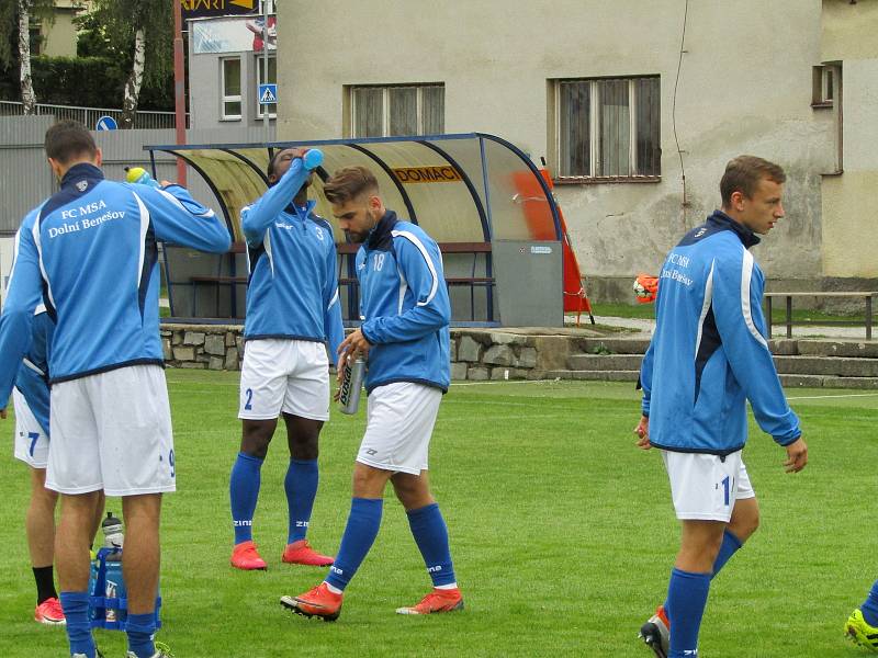 Dolní Benešov dal venku tři góly, přesto nebodoval. Foto: Petr Krömer