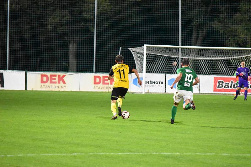 Fotbalisté Hlučína prohráli derby s Petřkovicemi. Foto: Štěpánka Czyžová