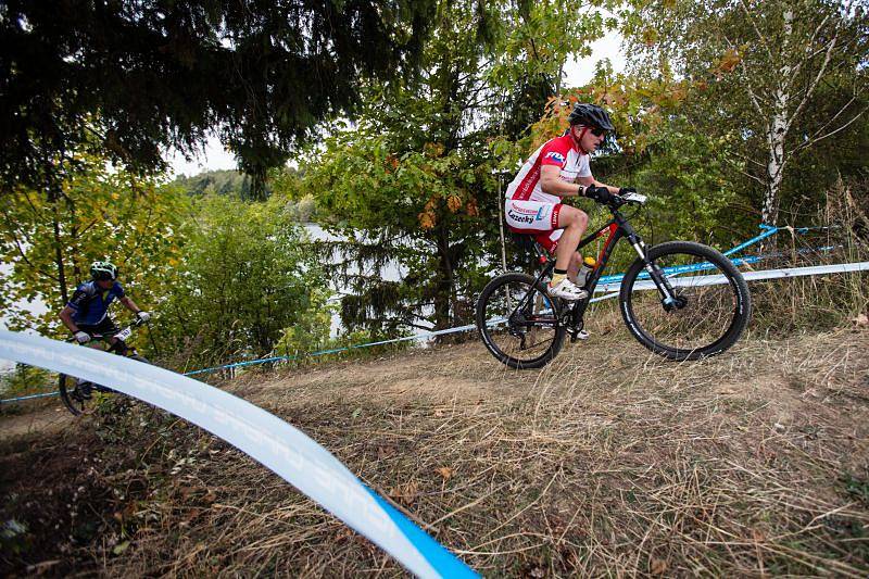 MTB Cross, který se konal v prostředí opavského Stříbrného jezera, má po víkendu za sebou první ročník. Na start hlavního závodu se postavilo zhruba 350 lidí.