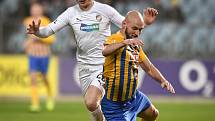 Utkání 22. kola první fotbalové ligy: SFC Opava - Viktoria Plzeň, 25. února 2019 v Opavě. Na snímku (zleva) Brabec Jakub a Tomáš Smola.