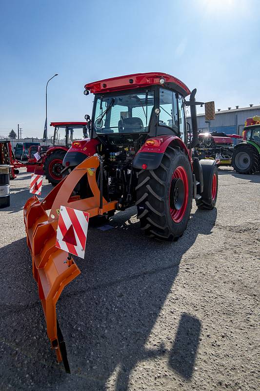 Agroservis - zemědělská technika.