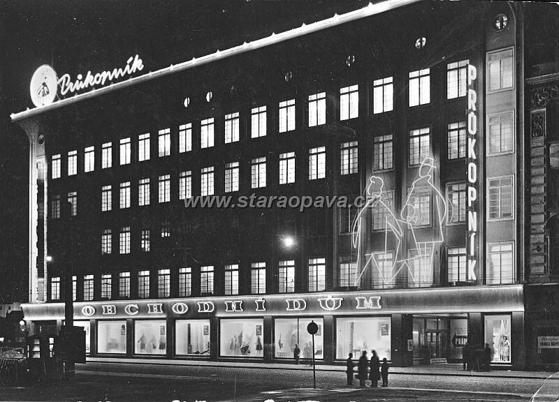 Breda v minulosti nesla různé názvy. Po únorovém puči  v roce 1948 ji nový majitel pojmenoval Průkopník.