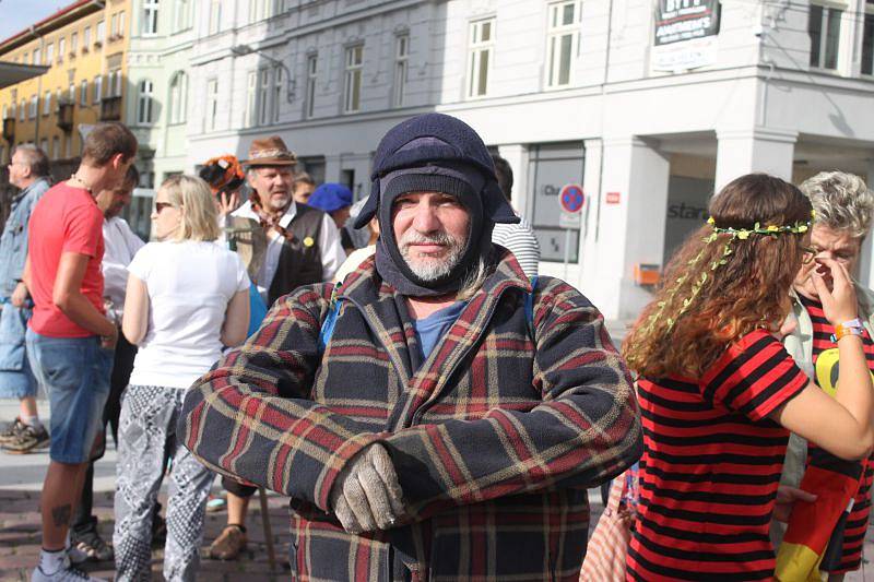 Netradičně na Horním náměstí v Opavě odstartoval v pořadí už čtyřiačtyřicátý ročník Týdne divů.