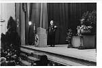 Fotografie z projevu vládního presidenta Hanse Krebse v Opavě v sále U Tří kohoutů, snímek se zřejmě týká kampaně kolem voleb v Sudetské župě 4. prosince 1938.