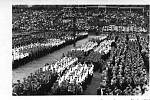 Fotografie ze slavnosti na stadionu v Opavě 1. května 1939.