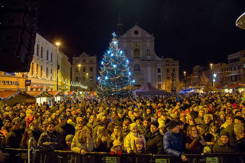 Rozsvícení vánočního stromu v Opavě, listopad 2022.