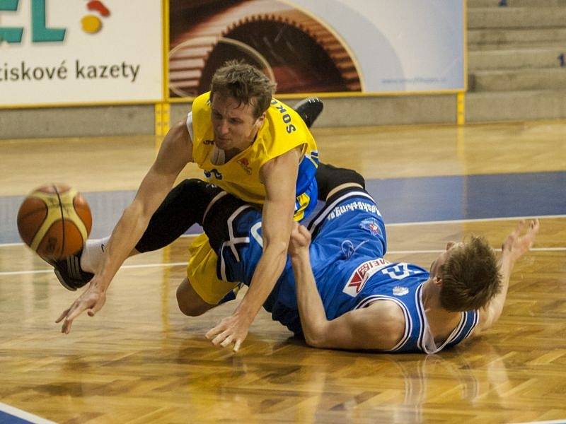 BK Opava – USK Praha 96:71