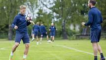 Druholigová Opava začala v sobotu letní přípravu na novou sezonu. Trenér Roman Skuhravý přivítal na tréninku i všechny avizované posily.
