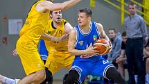 BK Opava – USK Praha 72:57 (24:11, 42:26, 59:44)