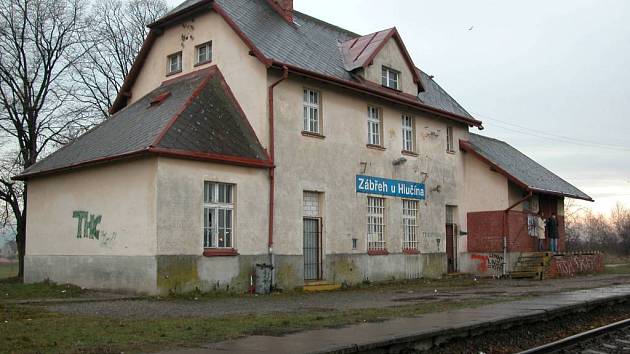 Nádražní stanice v Zábřehu u Hlučína.