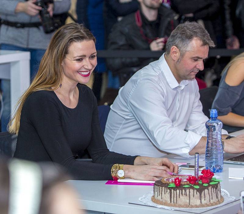 V pořadí třetí zastávka castingu na Českou Miss 2017 se v úterý konala v opavském obchodním centru Breda&Weinstein. Ze 42 přihlášených účastnic nejen z celého kraje, ale třeba také ze Slovenska, se v Opavě nakonec představilo 25 soutěžících.