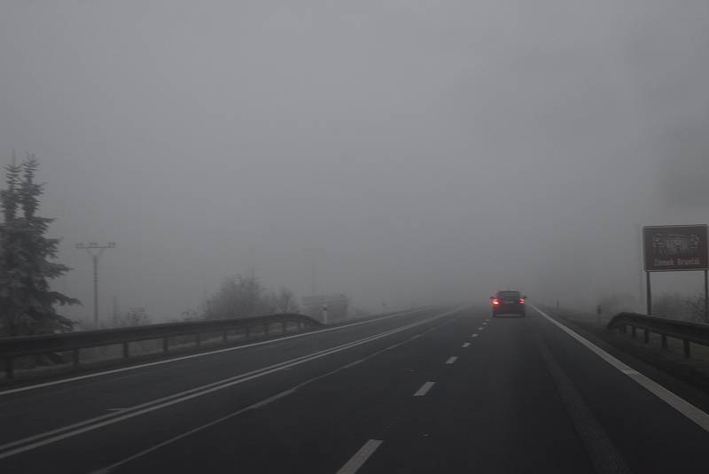 Tomu, co zahalilo okres Bruntál, se říká pochmurné počasí.