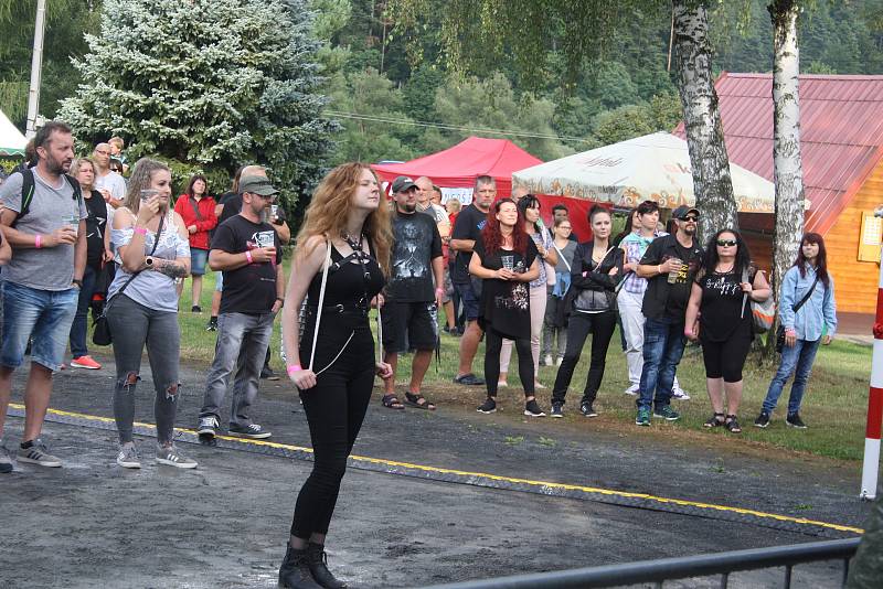 Rodinný festival Rockem proti přehradě 2019 v Nových Heřminovech.