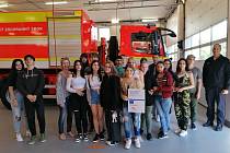 Školáci z okresu Bruntál se díky MS Paktu vydali na exkurze do lázní, k hasičům i do firem.