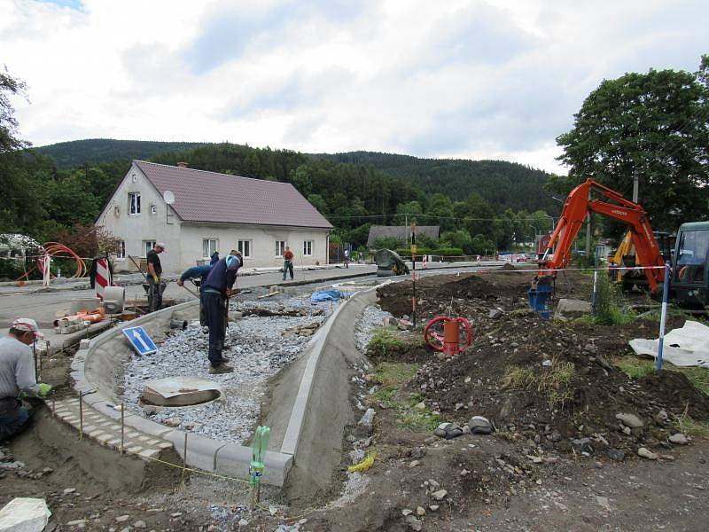 Projekt na zvýšení dopravní bezpečnosti ve Vrbně pod Pradědem byl ukončen.