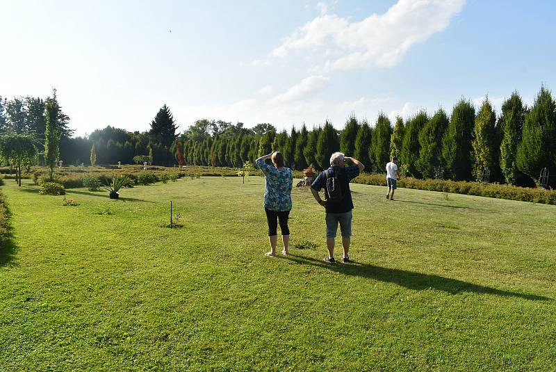 Slezské Rudoltice 14. 8. 2021. Po dožínkové modlitbě v zámecké kapli následovala zábava v zámeckém parku.