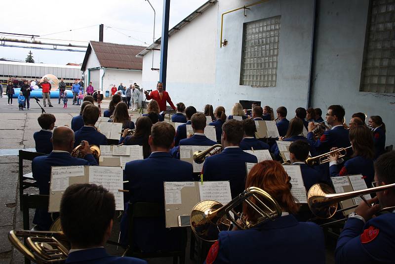 Krnovské opravny a strojírny KOS pozvaly 17. června veřejnost na Den dětí a Den otevřených dveří.