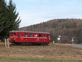 Historický motorový vlak zvaný Hurvínek. Ilustrační foto.