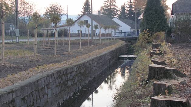 Vzpomínáte, jakou radikální proměnou prošel rudoltický zámek při radikálním kácení v roce 2011?