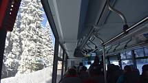 Cesta kyvadlovým autobusem z Hvězdy na Ovčárnu od 11. prosince 2022 podraží ze 40 na 50 korun. Zvýší se také ceny Turistické jízdenky Jeseníky ze 100 na 150 korun.