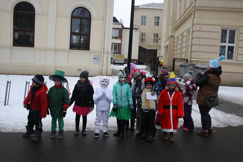 Luperkálie slavili Římané za Cézarových časů 15. února obětováním koz a psů. Krnované uchopili tento odkaz starořímské mytologie jako popeleční masopust na rozhraní pohanských a křesťanských tradic.