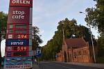 Pumpa Orlen v polských Hlubčicích se omlouvá, že nafta ani benzin natural nejsou na stojanech k dispozici. 1. října 2023