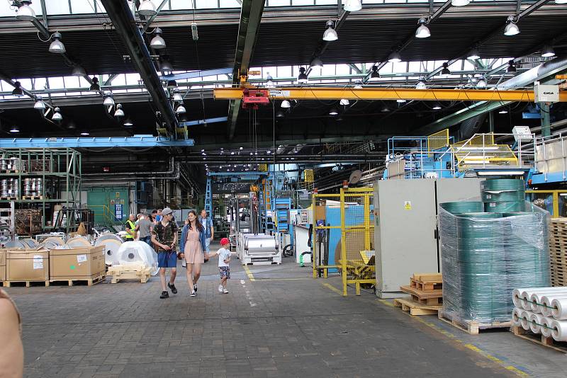 Prohlídka výrobních prostor jednoho z největších průmyslových podniků v okrese Bruntál, květen 2018, Den otevřených dveří ve firmě AL INVEST Břidličná.