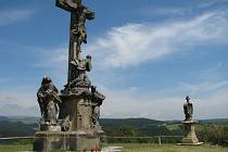 Barokní křížová cesta v Rudě u Rýmařova patří do seznamu národních kulturních památek. 