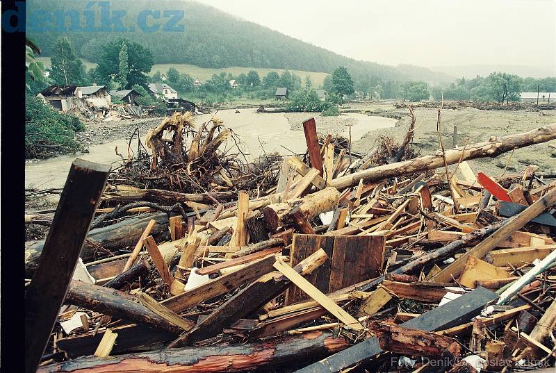 Povodně, 19-20. července 1997, Holčovice, Široká Niva, Karlovice a Zátor Loučky.