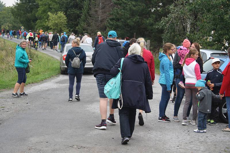 Pravidelní účastníci gastrofestivalu Ochutnej Osoblažsko už vědí, že nejlepší je přijet do Osoblahy stylově parním vlakem a na lačno, aby zvládli degustovat co nejvíc místních receptů.