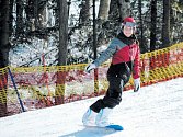 Studentka a milovnice jízdy na snowboardu Julie Raiskupová měla radost, že si může užít celotýdenní program společně se svými přáteli a spolužáky.