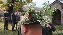 Myslivci z Třemešné oslavili svátek svého patrona svatého Huberta slavnostní mší plnou pradávných rituálů.