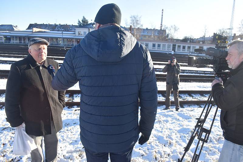 Ferdinand Tuscher s kolegou Richardem Hrčkem popularizují vše, co se týká historie trati Olomouc - Krnov - Opava.