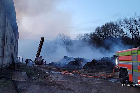 Požár peletárny v Dolních Povelicích. Foto: HZS Moravskoslezského kraje