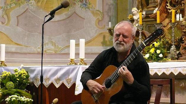 Koncert Štěpána Raka v Cvilínském kostele Panny Marie Sedmibolestné uzavřel v sobotu 2. září letošní ročník festivalu Setkání s duchovní hudbou.