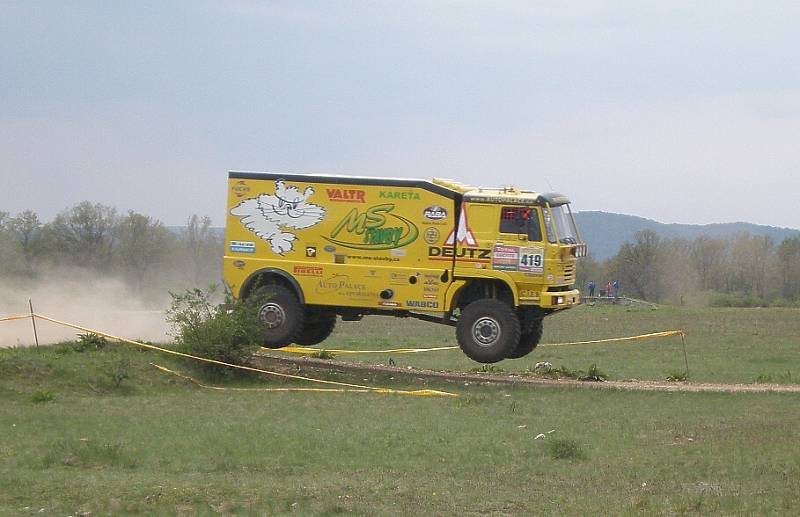 Čtvrtou pozici vybojovali bruntálští účastníci ve Středoevropské rallye, kterou absolvovali v Rumunsku a Maďarsku. 