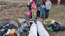 Dobrovolnickou akci Ukliďme Krnov již po sedmé uspořádal skautský oddíl Krnovská Trojka. Zapojily se hlavně rodiny s dětmi. Březen 2021.