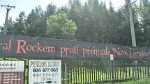 V Nových Heřminovech se chystá 11. ročník festivalu Rockem proti přehradě.